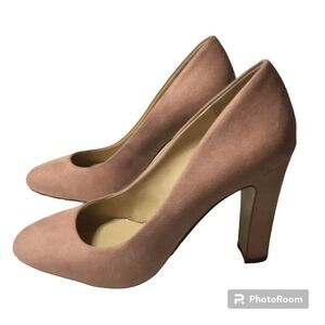Jessica Simpson Women’s Pastel Pink Faux Suede Chunky Heels Size 8.5 NWOB